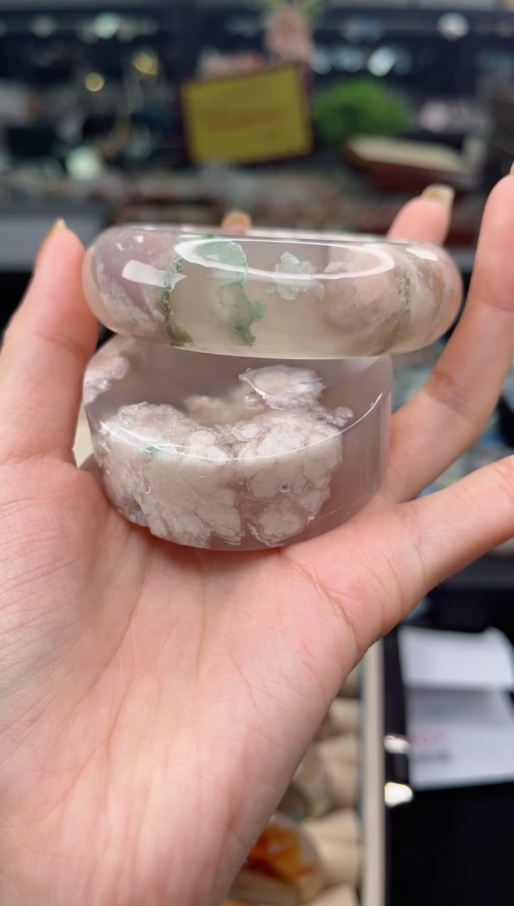 【闪购商品】石英质玉手镯未镶嵌59圈口（赠品镯心）6545487