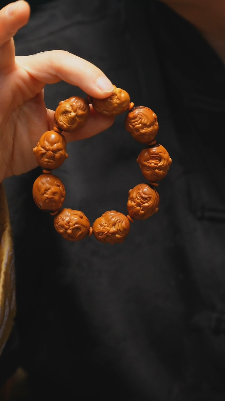 【闪购商品】橄榄核其他双面恶僧【约2.3】