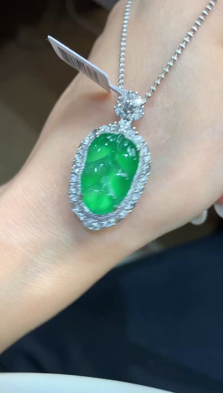 【闪购商品】翡翠吊坠(不含链)18K金镶嵌w52           