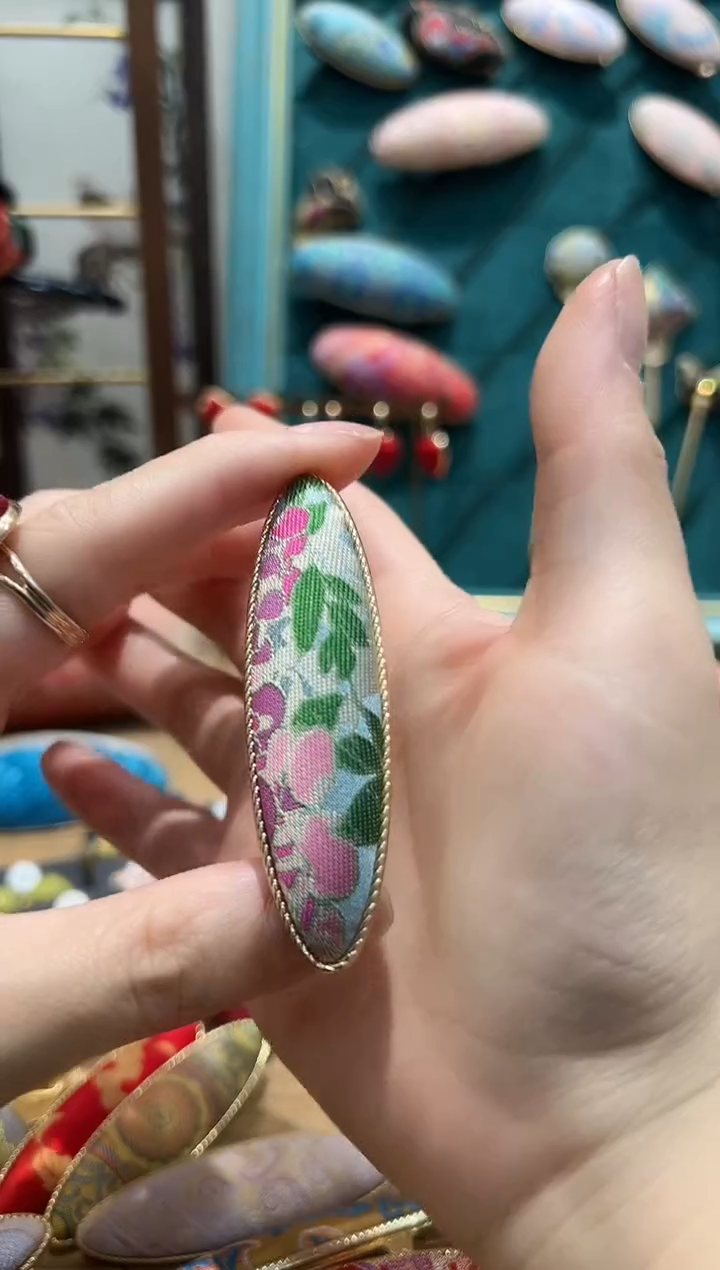 【闪购商品】【一物一拍专车】钱小萍紫藤2号大柳叶