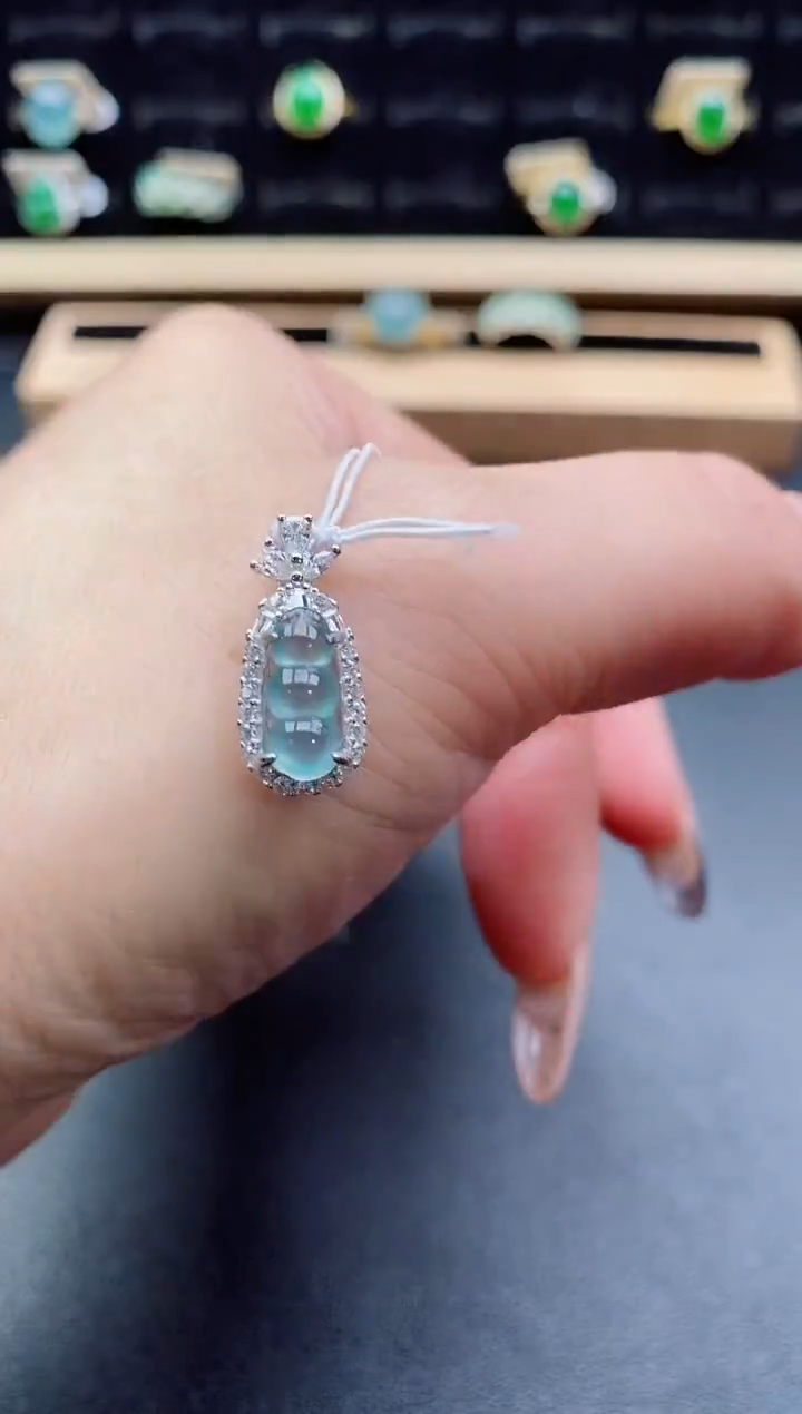 吊坠(赠链)银S925镶嵌翡翠1