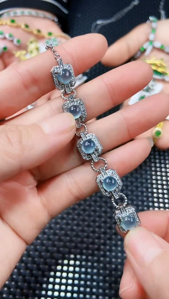 【闪购商品】翡翠手链未镶嵌111111111