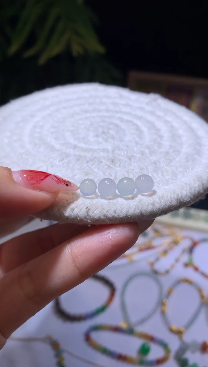 【闪购商品】定制翡翠未镶嵌6.1*珠子（多样性发货一件发货）