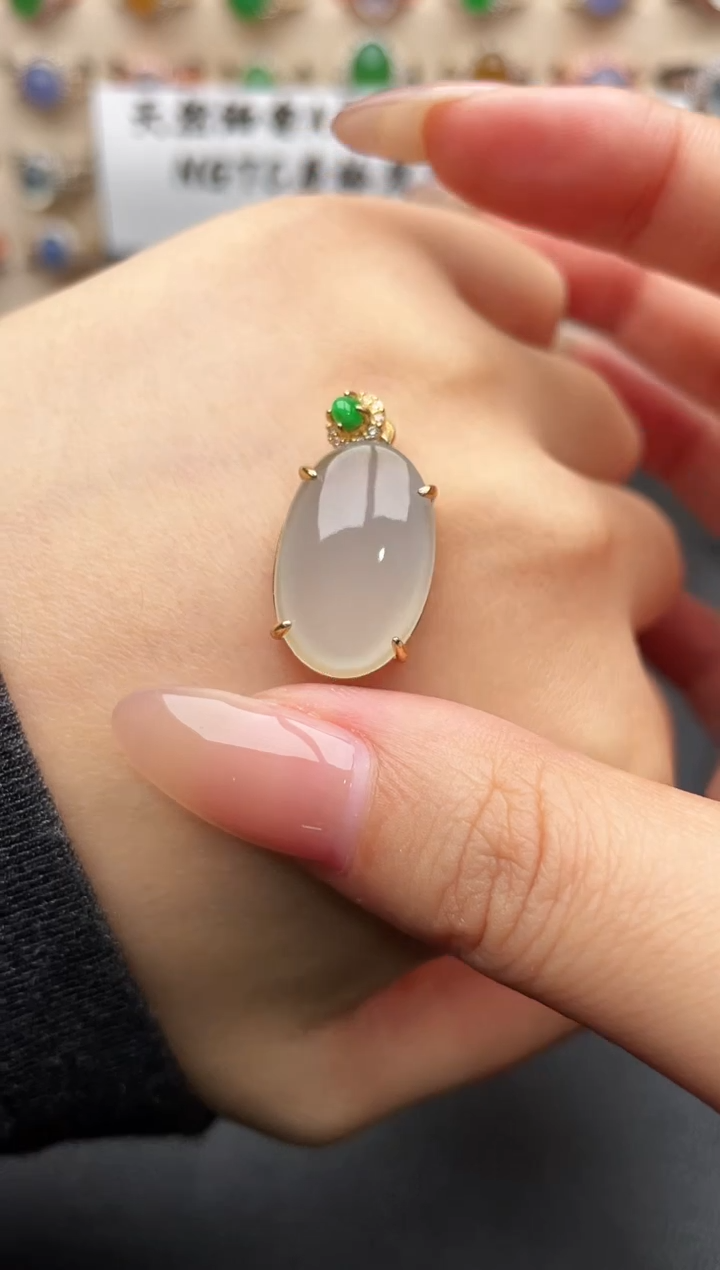 未镶嵌戒指翡翠一物一证一礼盒