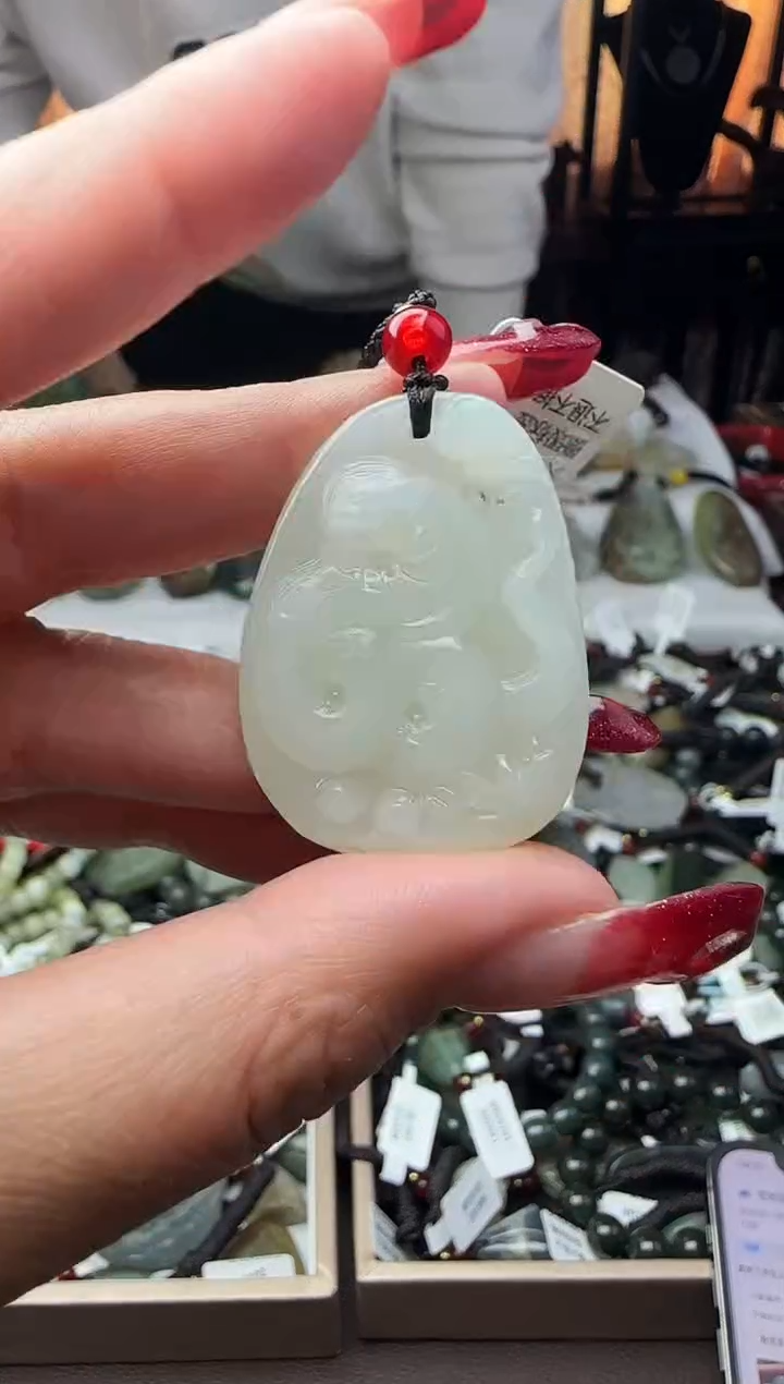 颈饰未镶嵌和田玉7468