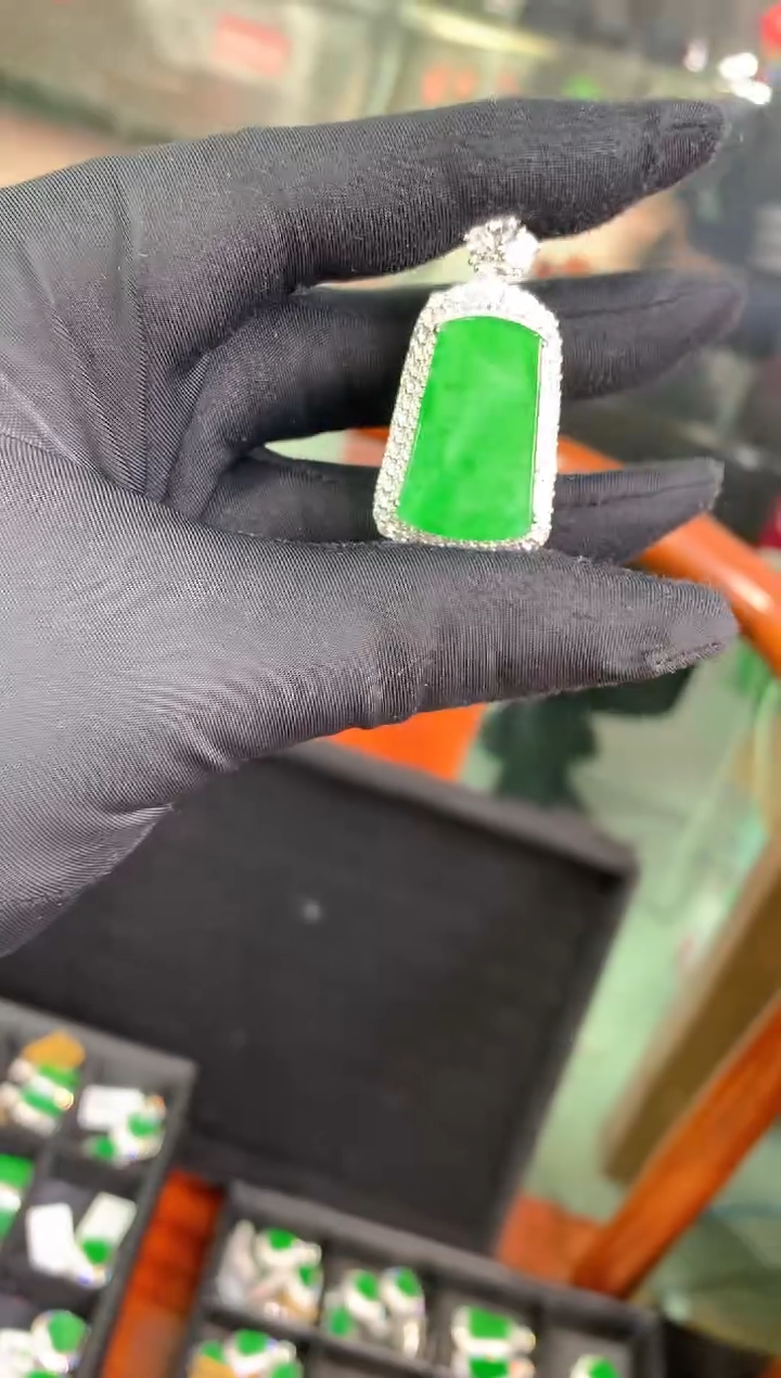 【闪购商品】定制翡翠未镶嵌43定制翡翠-多样性发货（发其一）