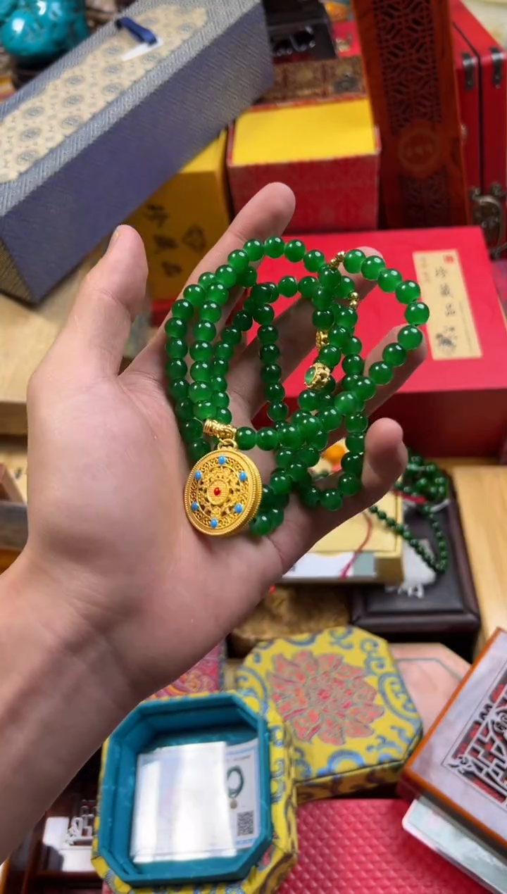 【闪购商品】翡翠颈饰未镶嵌————————