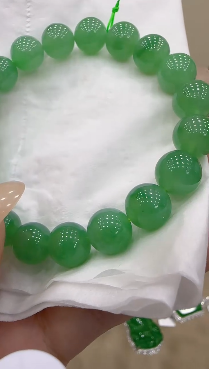 【闪购商品】翡翠手串未镶嵌团购多样性发一件