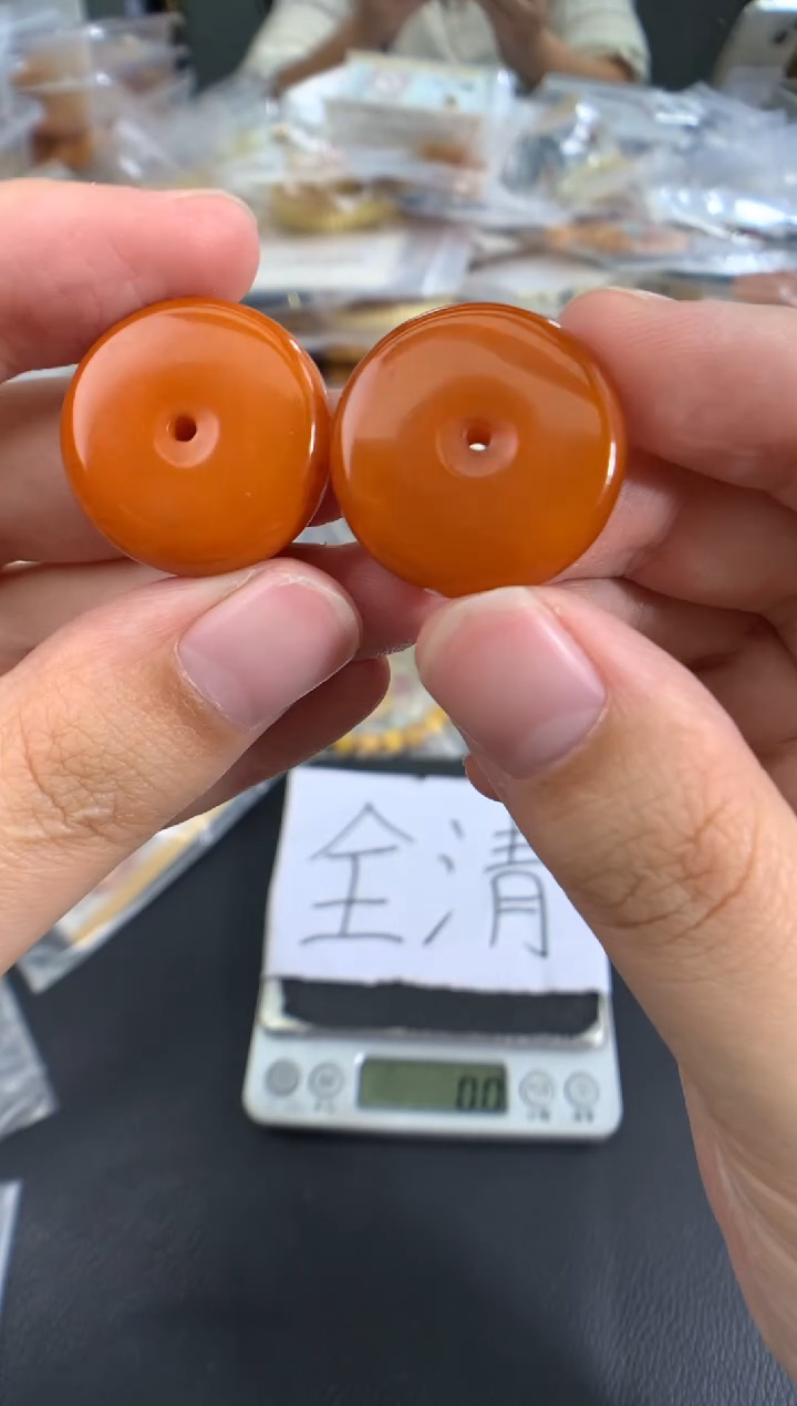 蜜蜡未镶嵌珠宝奇石多样性发一件