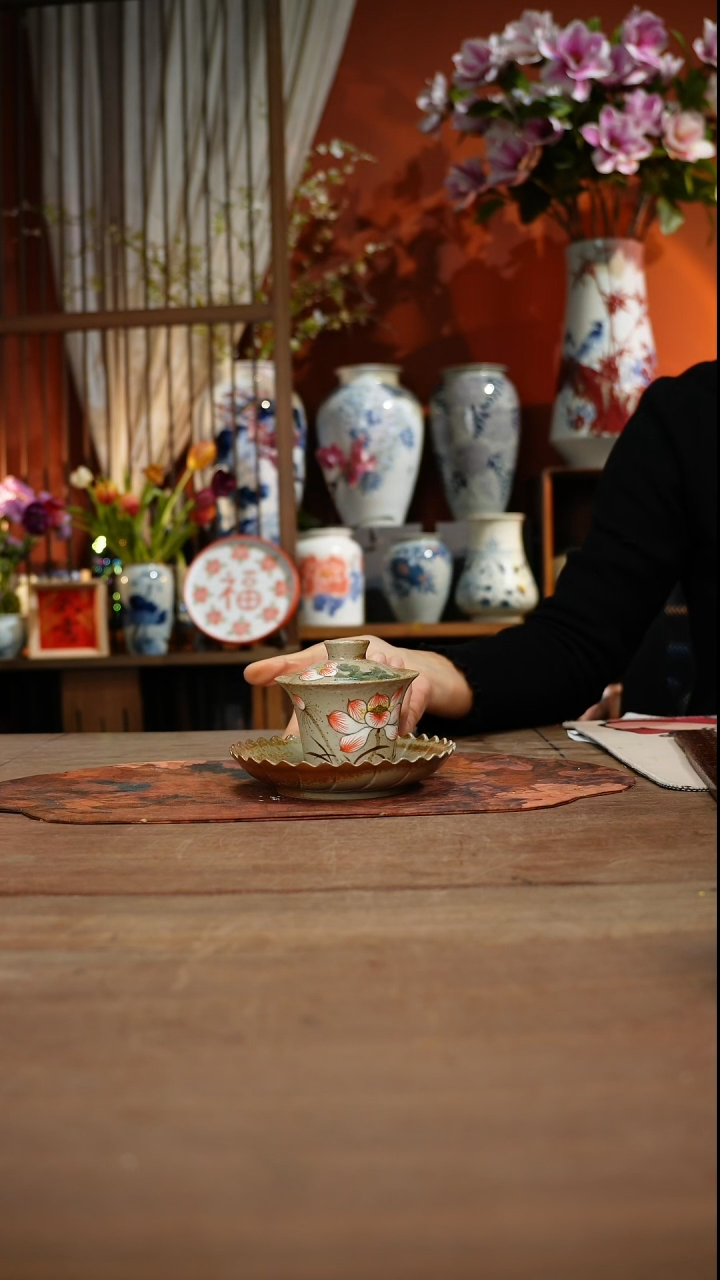 当代高温釉下彩手绘陶瓷餐具