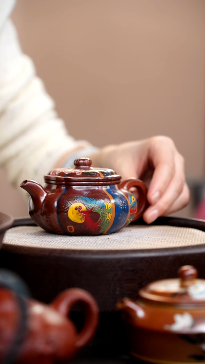 茶壶紫砂柴烧葵仿古彩刻凤凰  