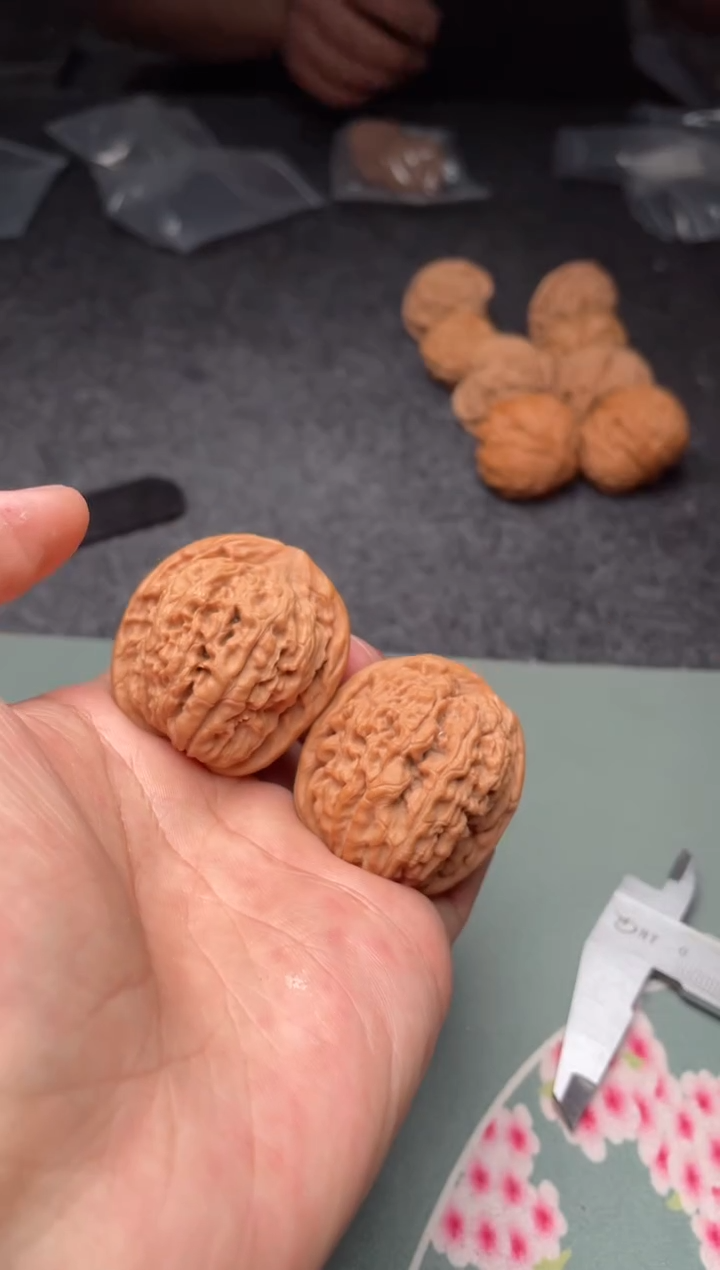 把件文玩核桃a292  莲花 37尺