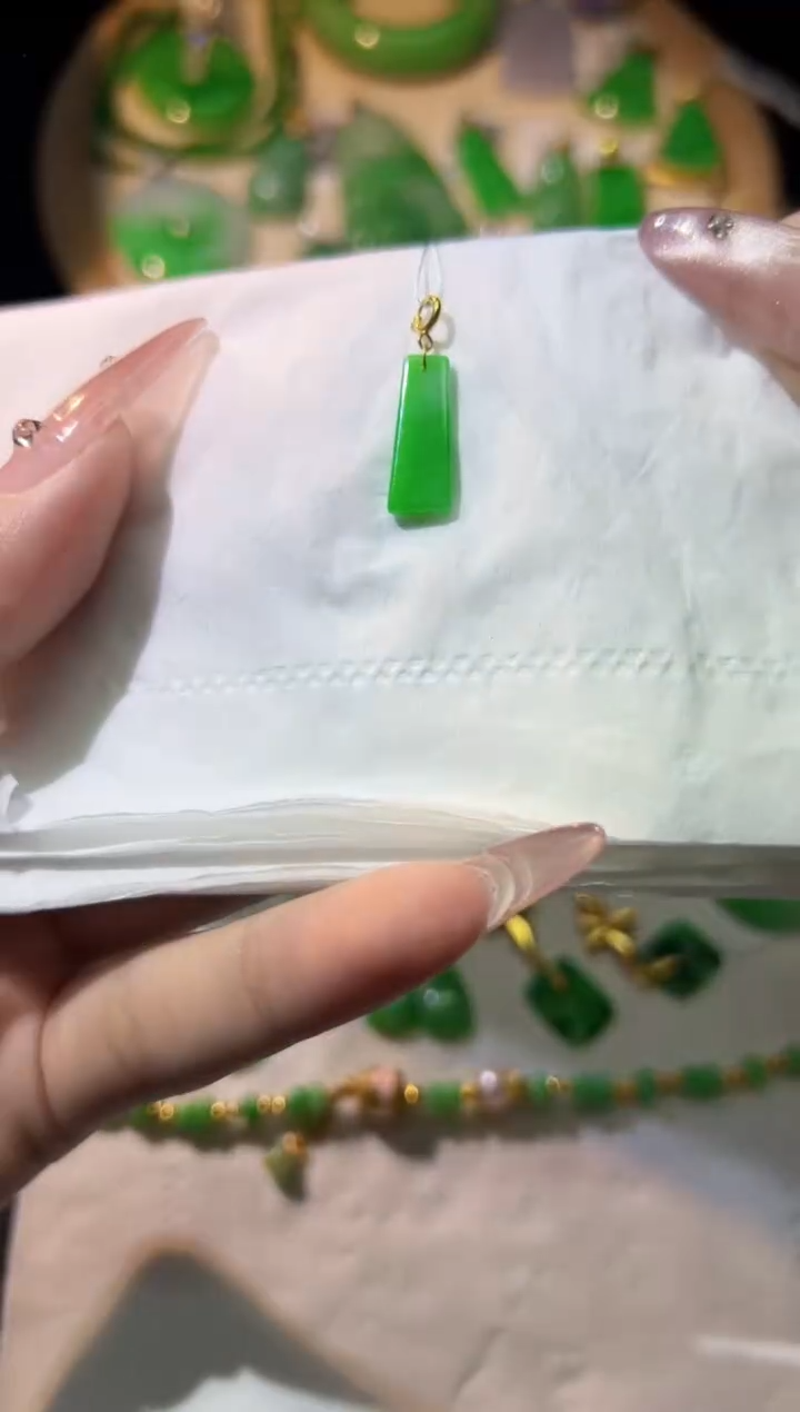 【闪购商品】翡翠颈饰18K金镶嵌Y缅料A货/多样性发货/一件