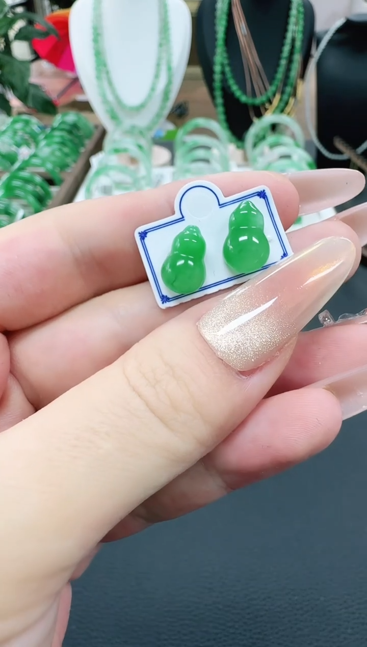 未镶嵌1石英质玉（非洲翠）/2029