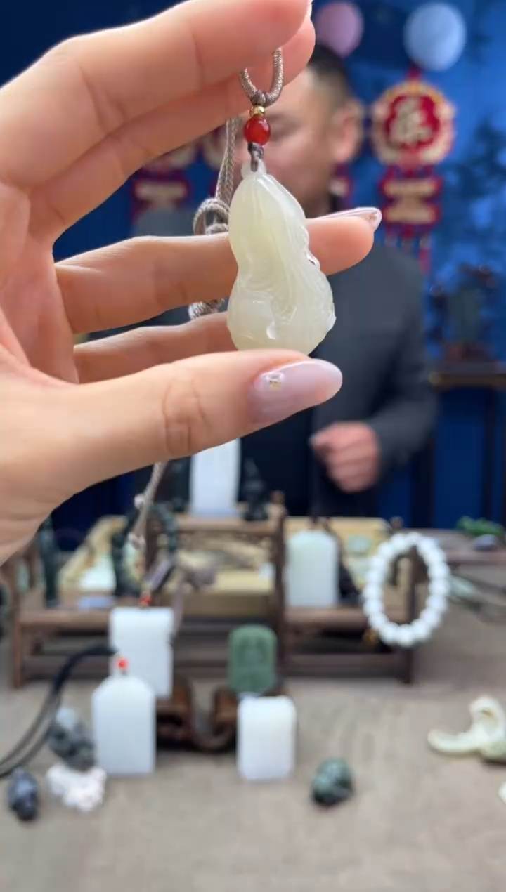 【闪购商品】和田玉颈饰未镶嵌1