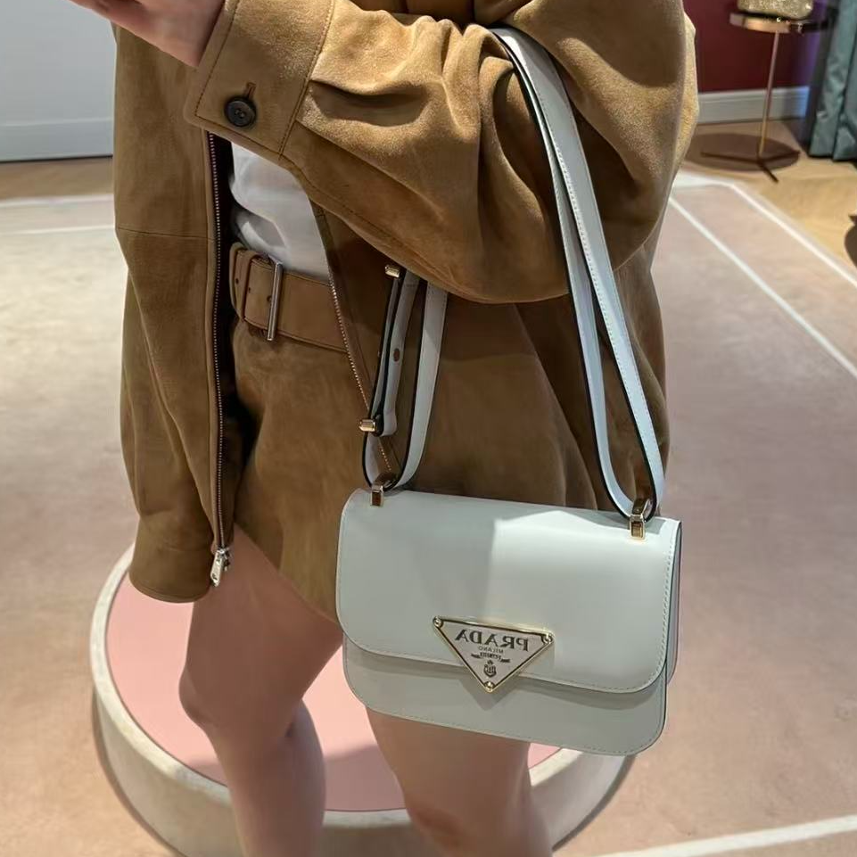 99新 Prada/普拉达 坤球奢选 普拉达全皮邮差包