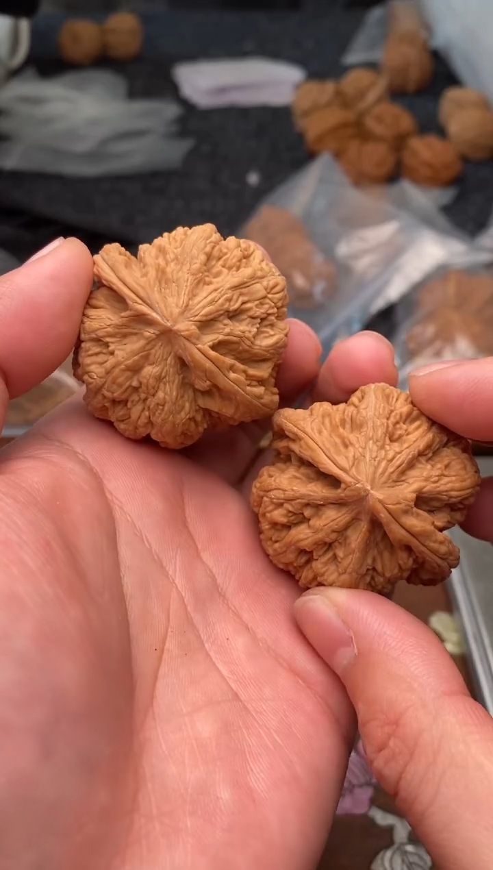 【闪购商品】文玩核桃吊坠G116号43尺粗筋