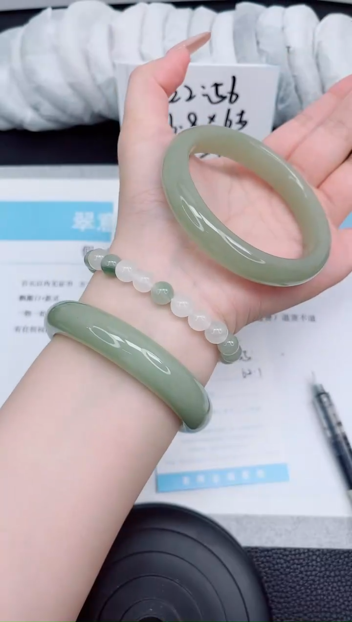 石英质玉手镯未镶嵌25-62.1