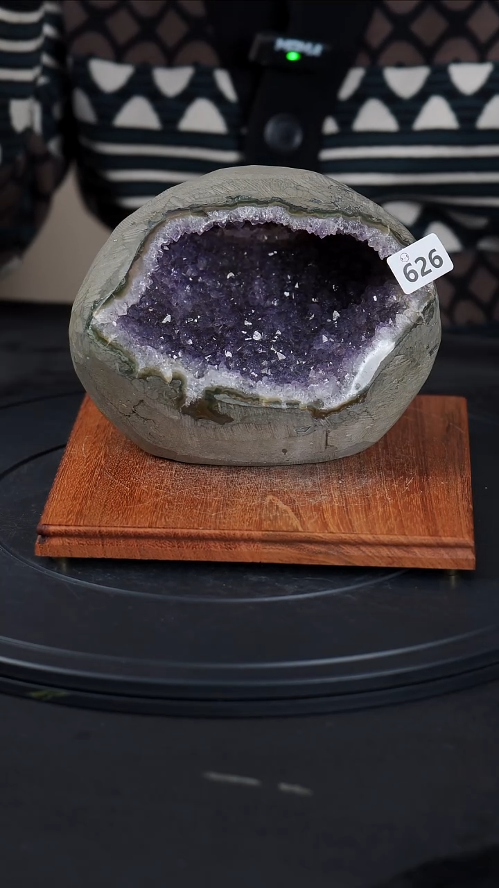 【闪购商品】紫晶大型摆件（非配饰）未镶嵌水晶