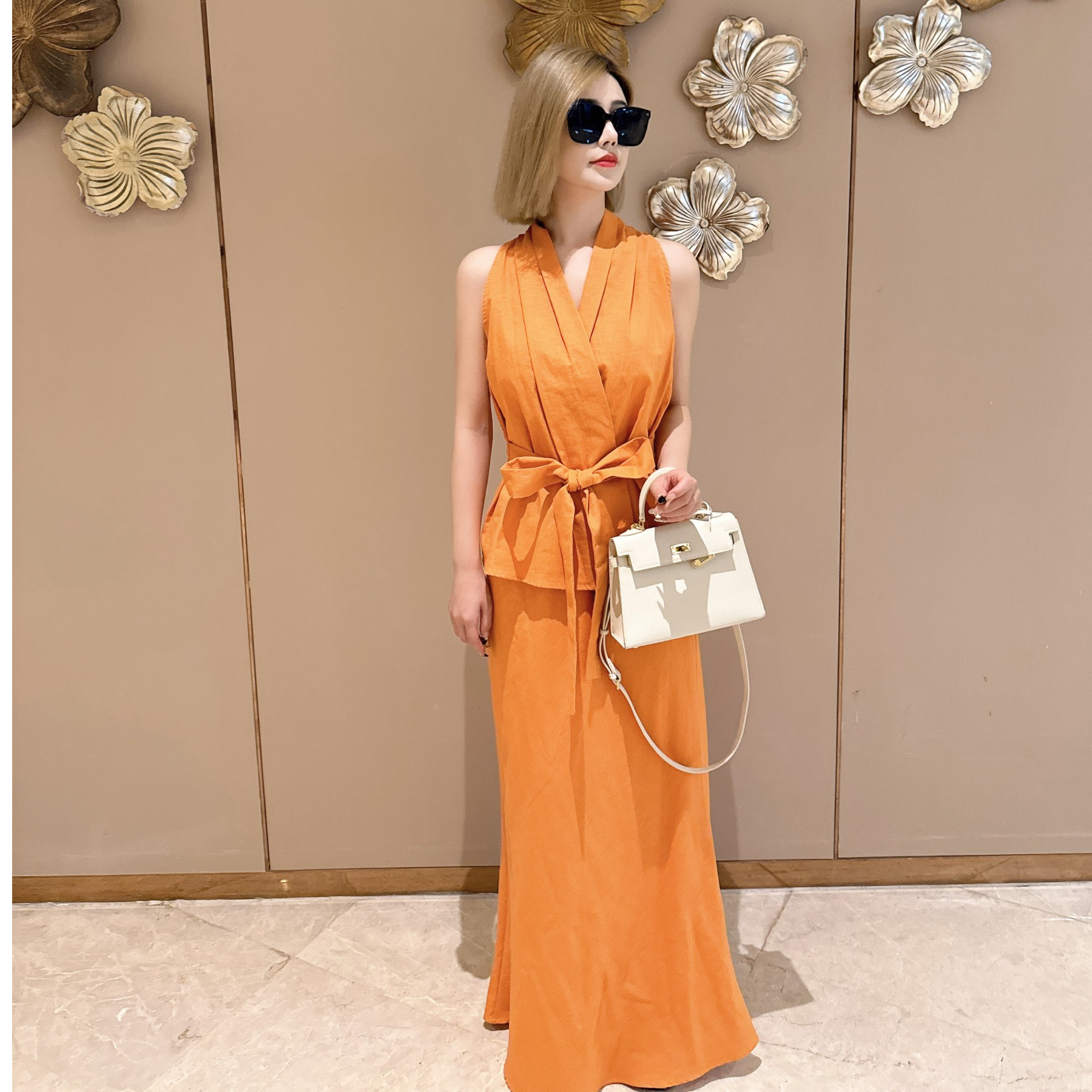 2025年轻熟风时尚套装裙夏季新款设计感收腰系带无袖上衣+半身裙