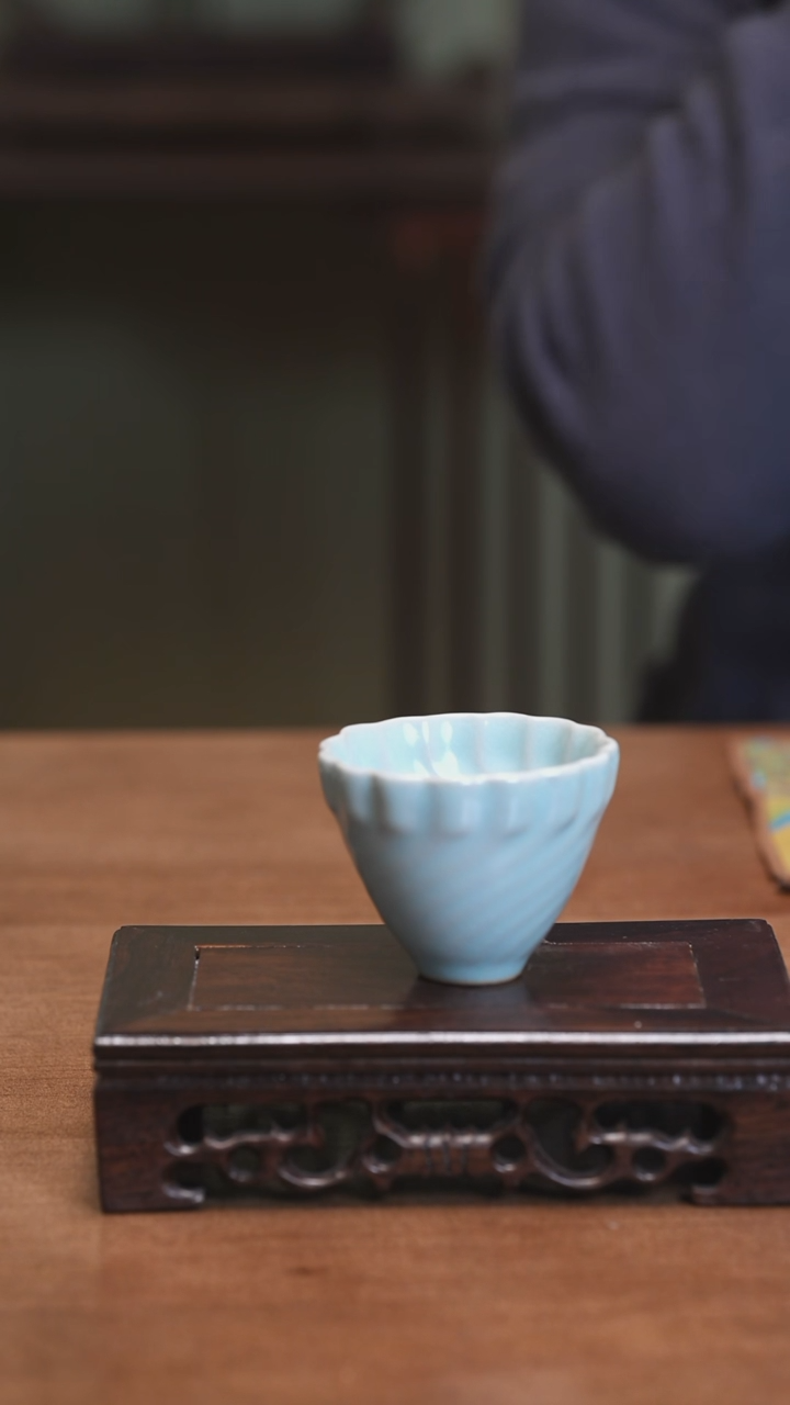【闪购商品】Y宝丰宋官窑原产地汝瓷炫花杯（微瑕）