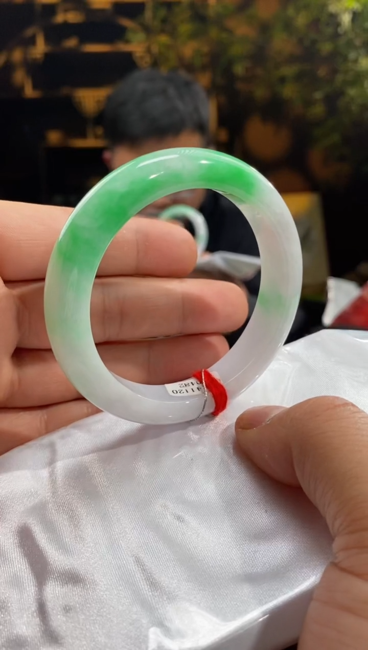 【闪购商品】翡翠手镯未镶嵌90055-天然翡翠a货56圈口