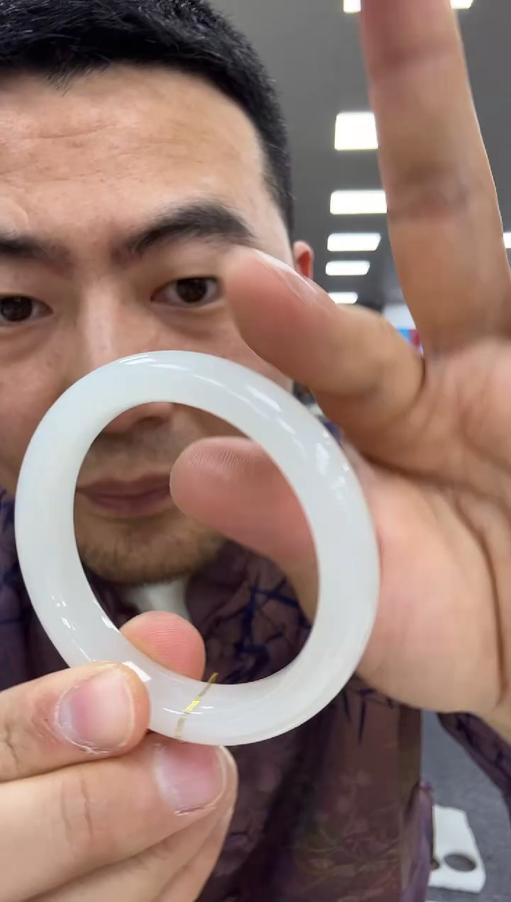 【闪购商品】和田玉手镯未镶嵌52-53  378