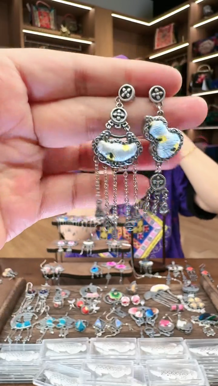 【闪购商品】织绣247黔东南苗族刺绣