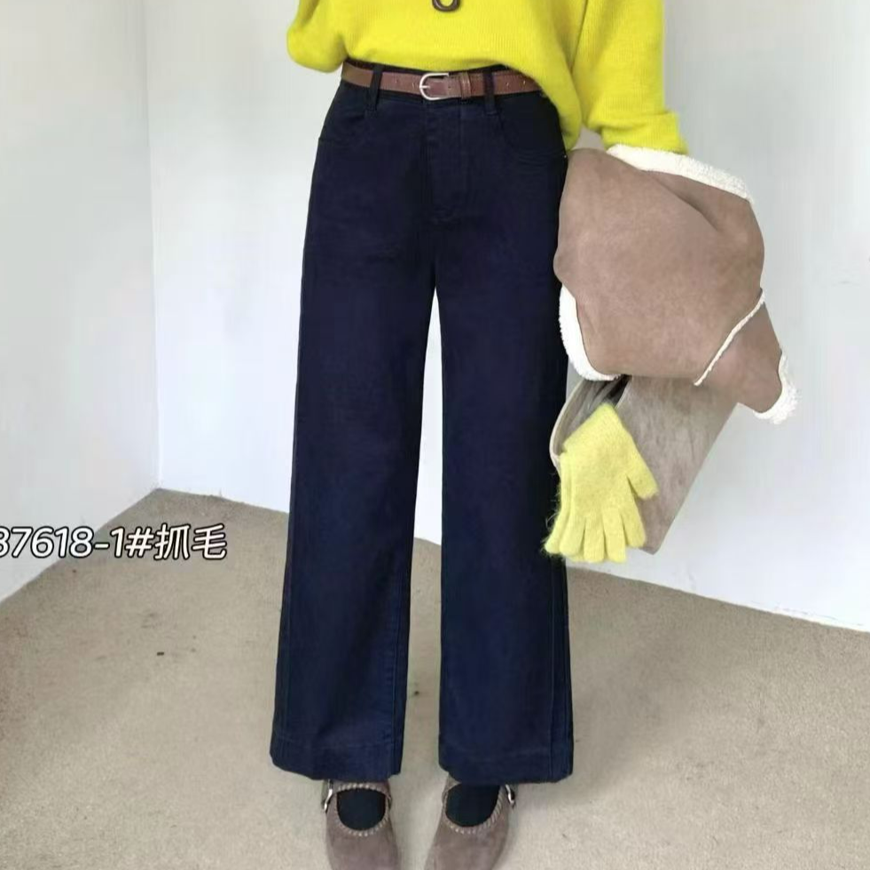 小鑫肝@现货浮力内抓毛时尚减龄纯色百搭直筒牛仔裤 37618