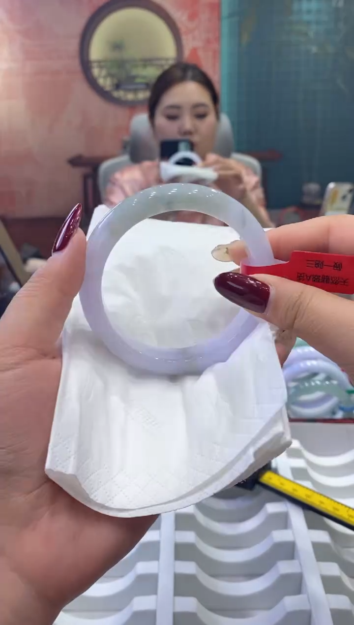 【闪购商品】翡翠手镯未镶嵌多人0010568