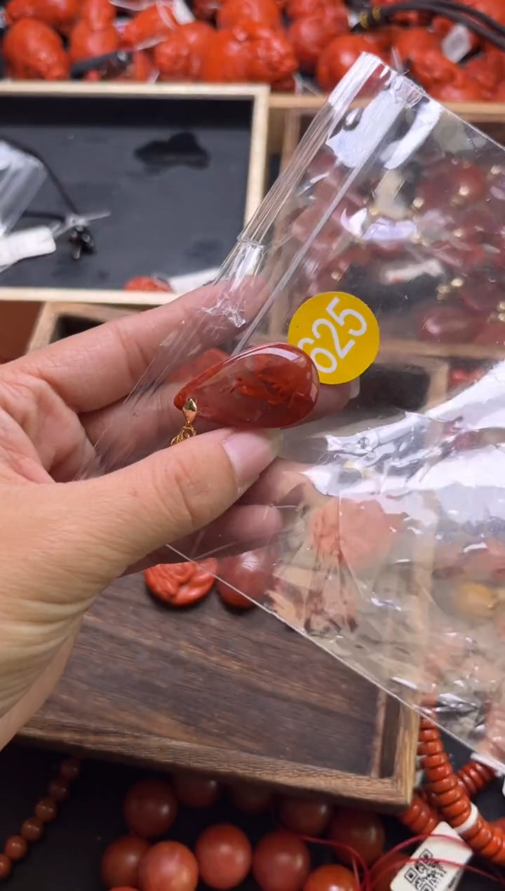 【闪购商品】南红玛瑙珠宝奇石未镶嵌625