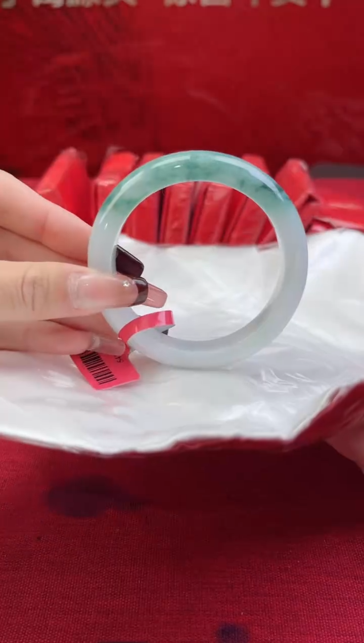 【闪购商品】翡翠手镯未镶嵌翡翠手镯4