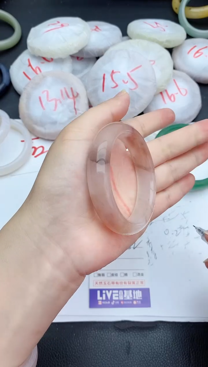 石英质玉手镯未镶嵌114+51/52