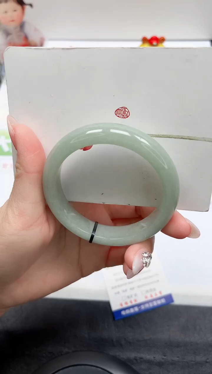 【闪购商品】石英质玉手镯未镶嵌40-58