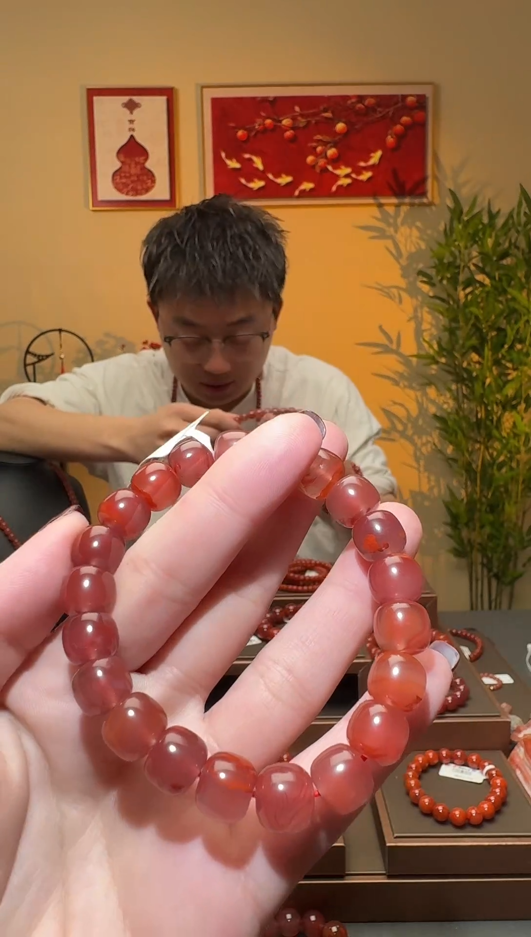 【闪购商品】南红玛瑙手串未镶嵌一条约10mm 多样性发货