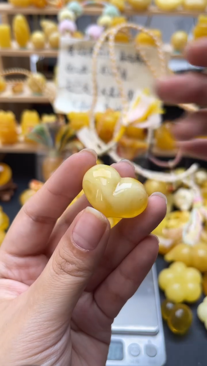 琥珀未镶嵌珠宝奇石145琥珀蜜蜡微瑕