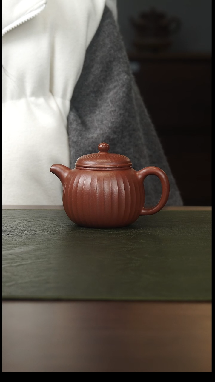 侯峰底槽清筋纹匏樽190cc