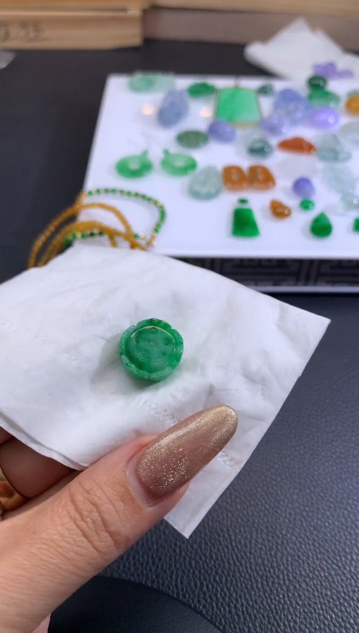 【闪购商品】定制翡翠未镶嵌翡翠