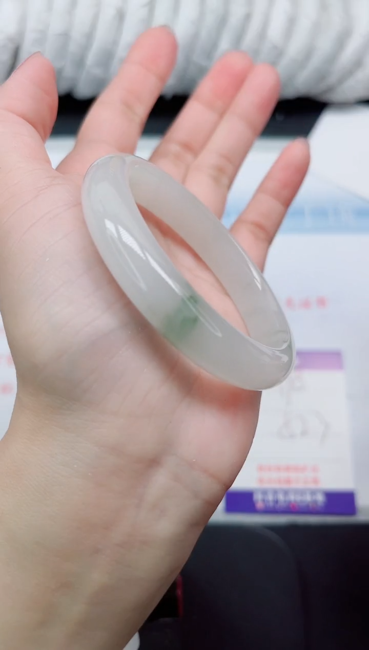 【闪购商品】石英质玉手镯未镶嵌198#52.3