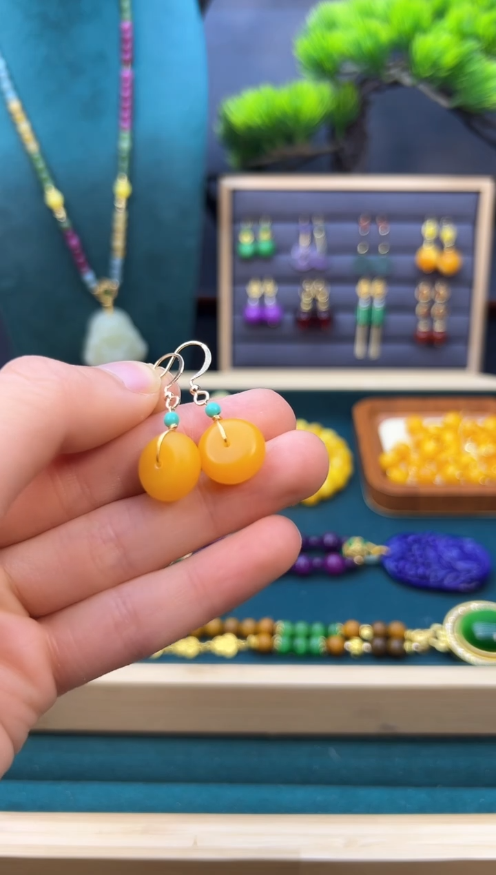 【闪购商品】蜜蜡耳饰14K金镶嵌E82        