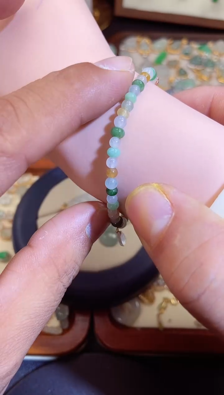 【闪购商品】翡翠吊坠(不含链)18K金镶嵌 翡翠手串