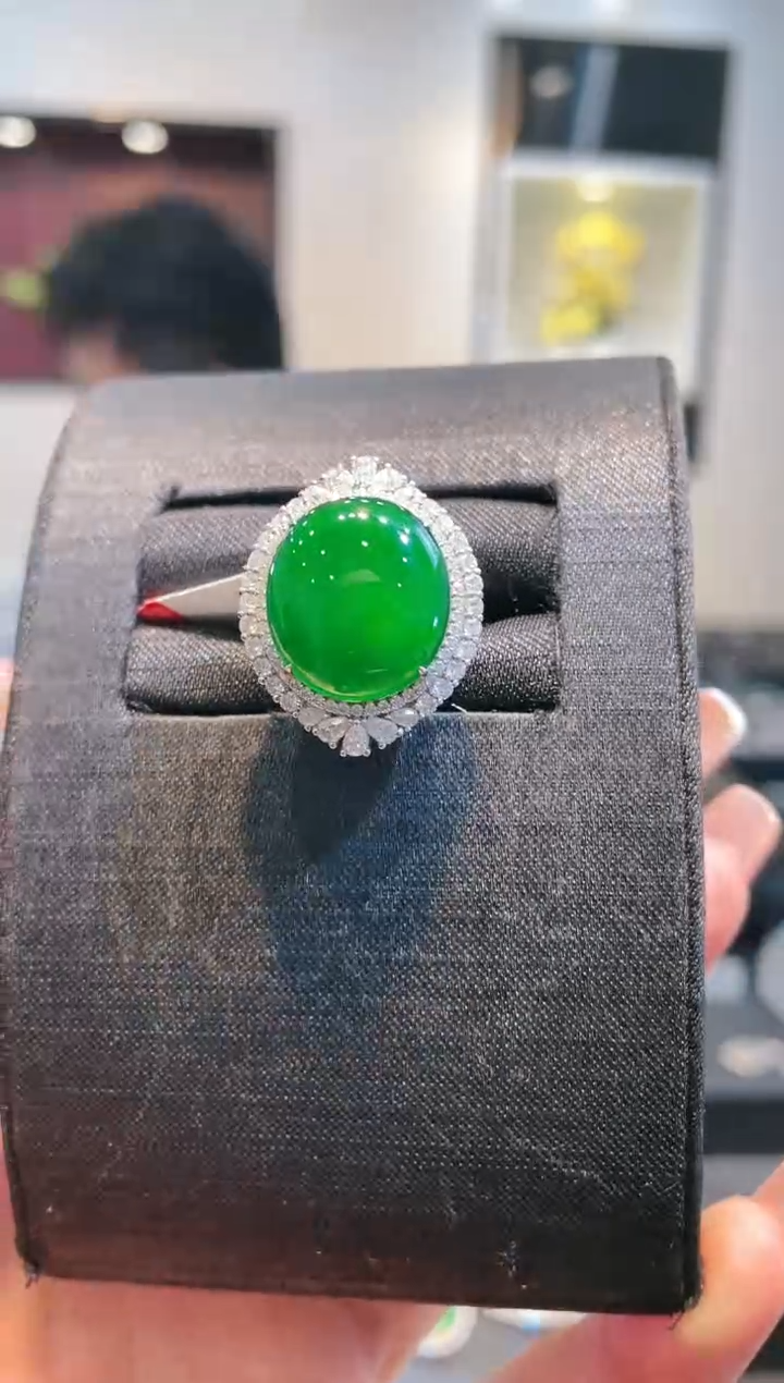 【闪购商品】翡翠颈饰18K金镶嵌A54天然A货翡翠两用款戒指