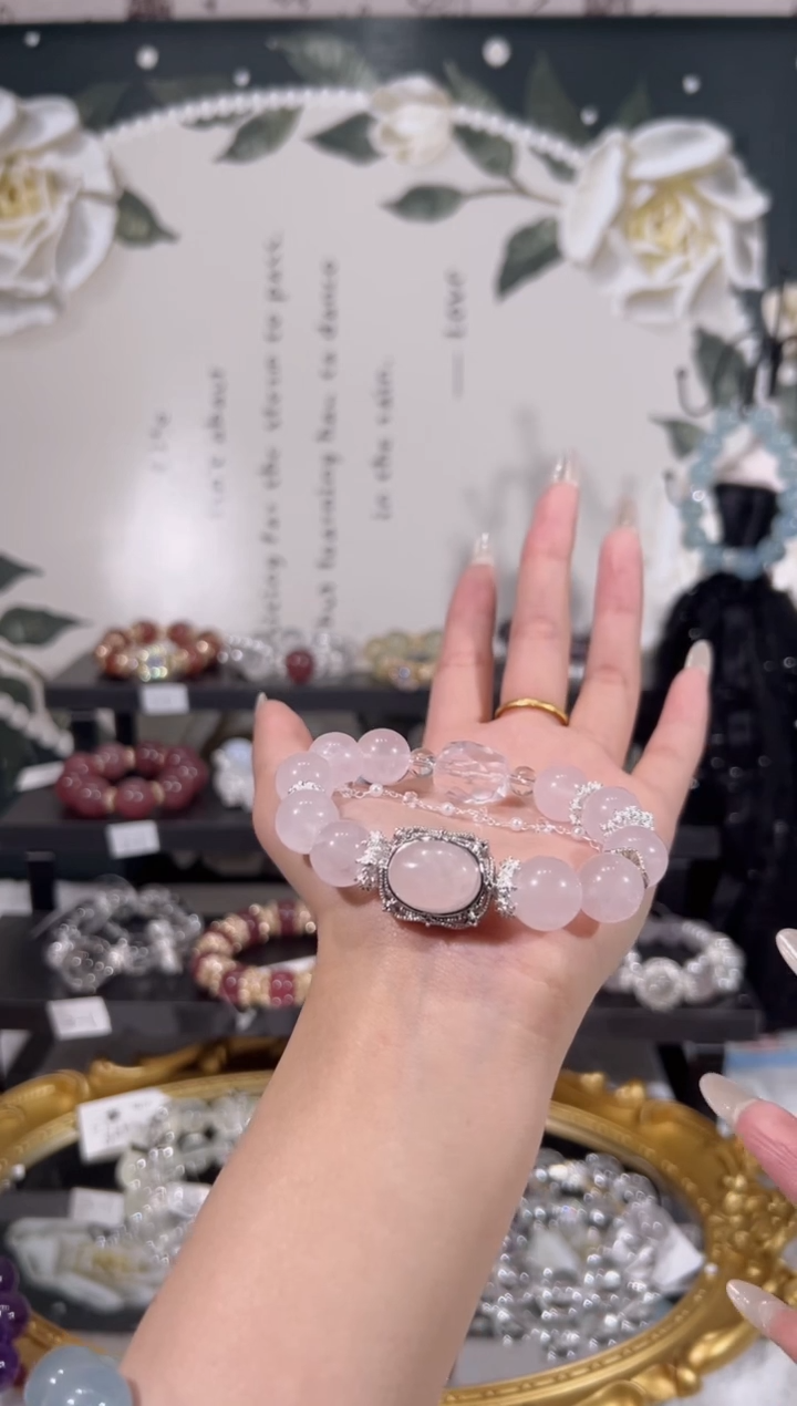 【闪购商品】水晶手链未镶嵌天然水晶默认微瑕 多样性发货发其一