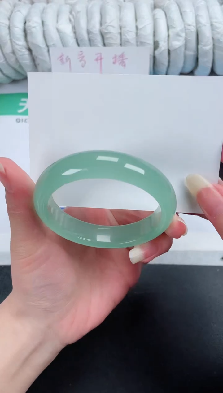 【闪购商品】石英质玉手镯未镶嵌19-55