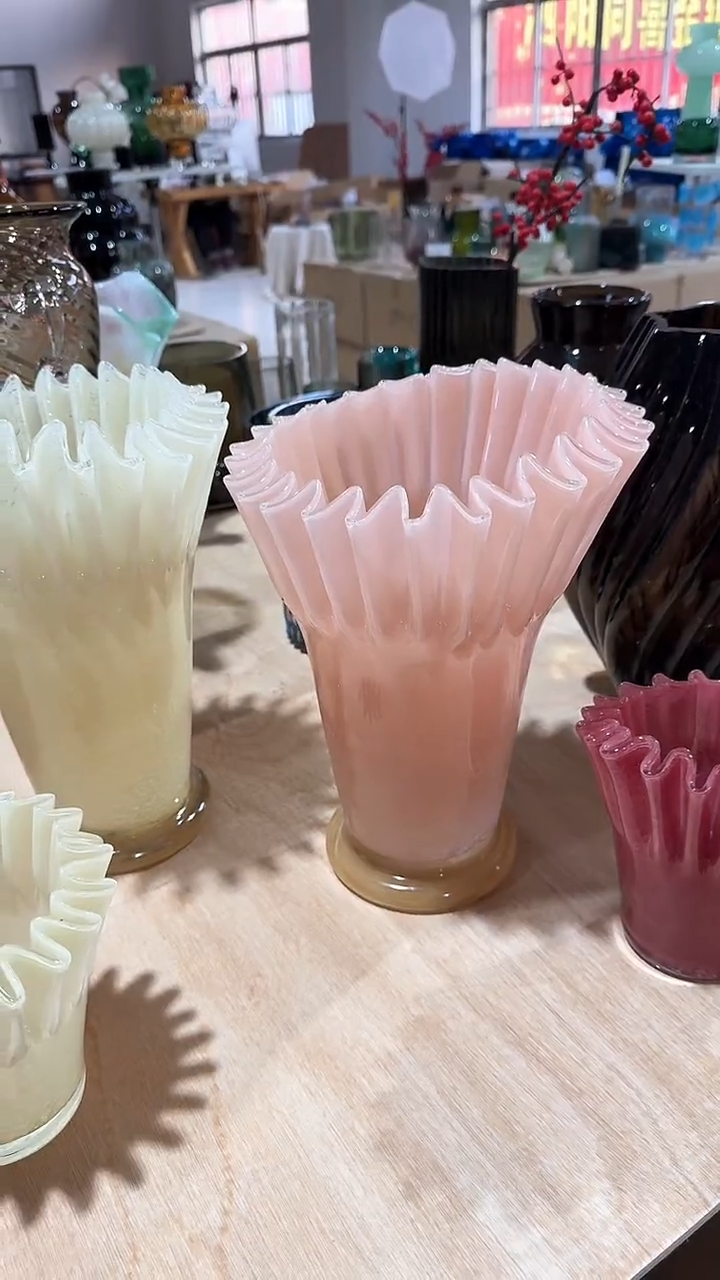 【闪购商品】玻璃粉色折纸花瓶