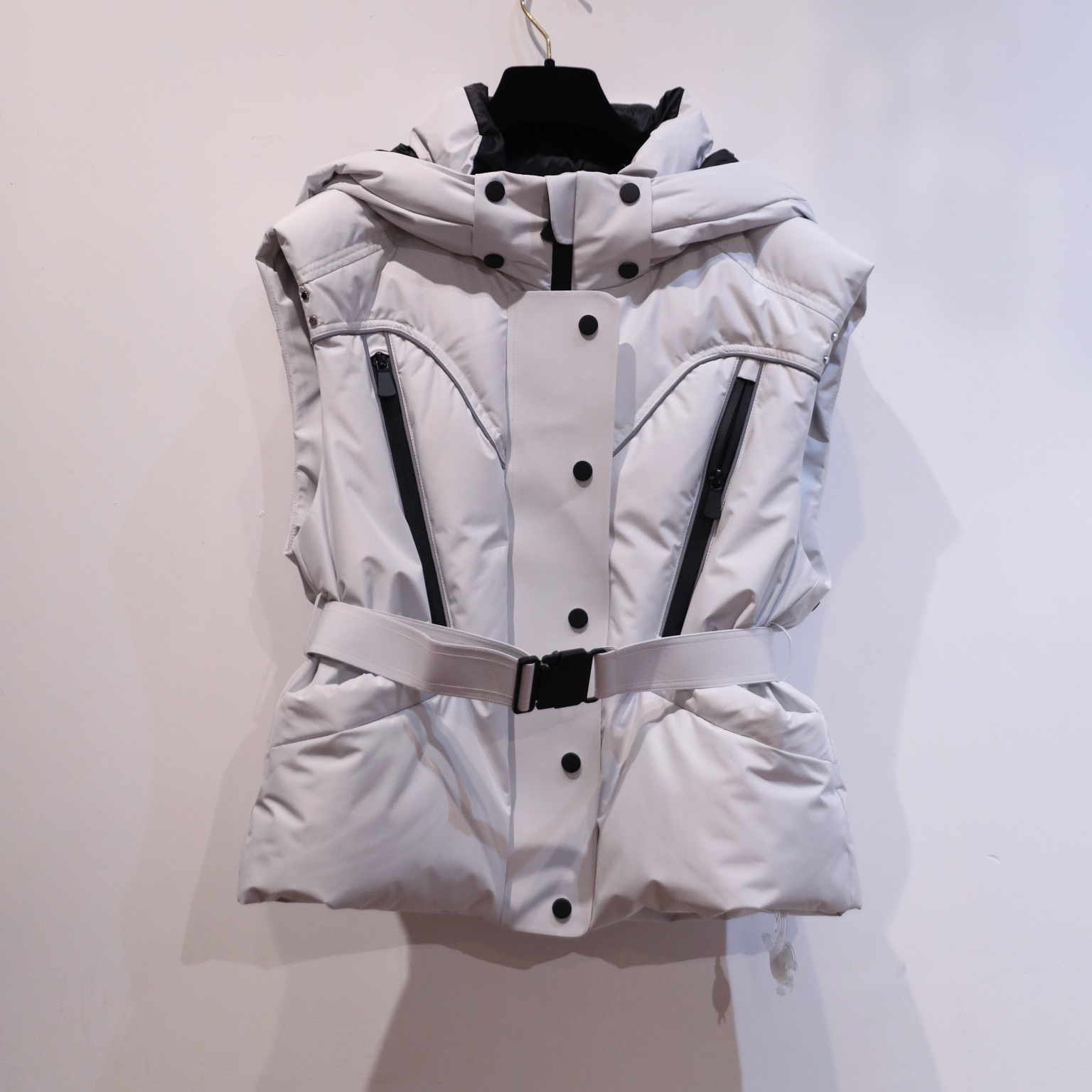 Urban Snow Goose Down Vest 静雪线条城市95白鹅绒户外羽绒马甲