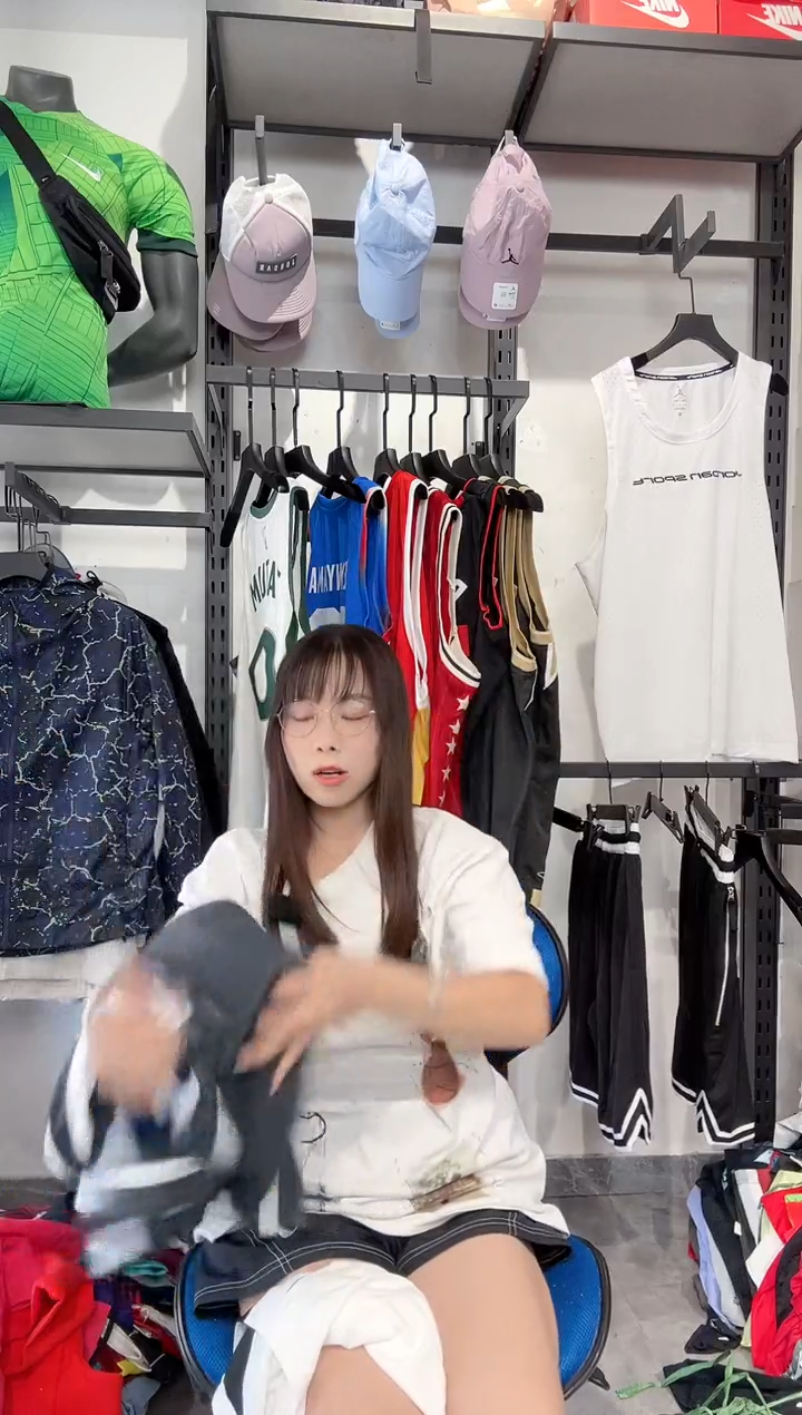 1221编码 瑕疵款以直播间过款为准 尺码