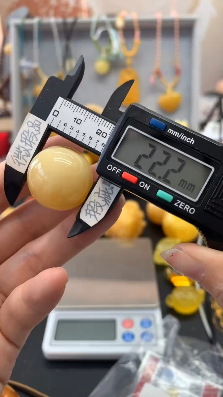 【闪购商品】琥珀珠宝奇石未镶嵌230）4发1