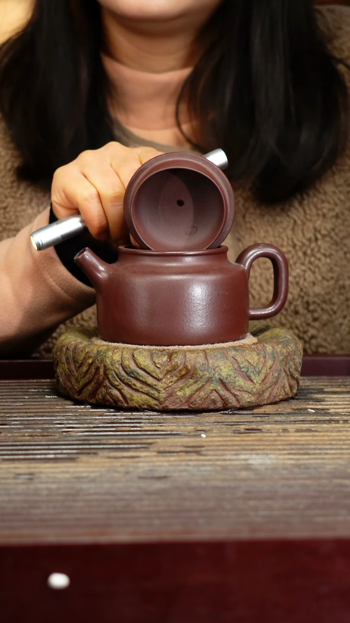 宜兴原矿紫砂壶茶壶宜兴原矿紫砂壶茶壶200C