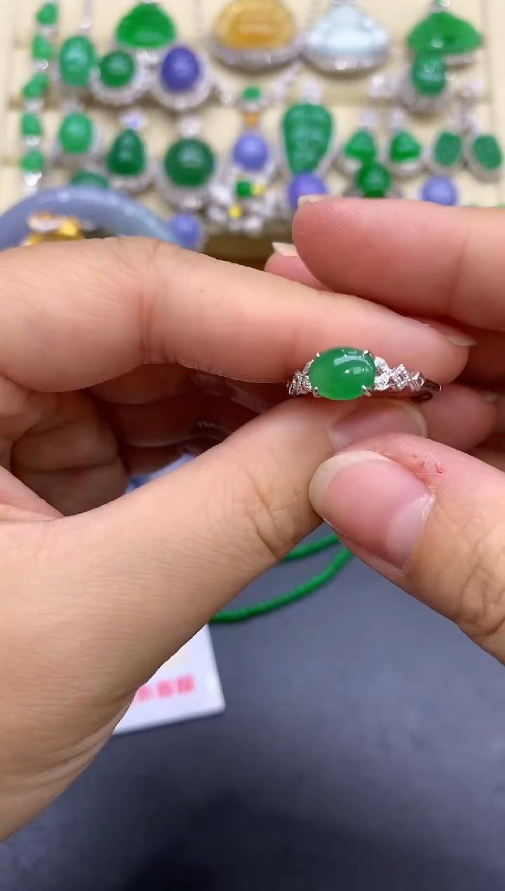 18K金镶嵌戒指翡翠188-中国好珍宝